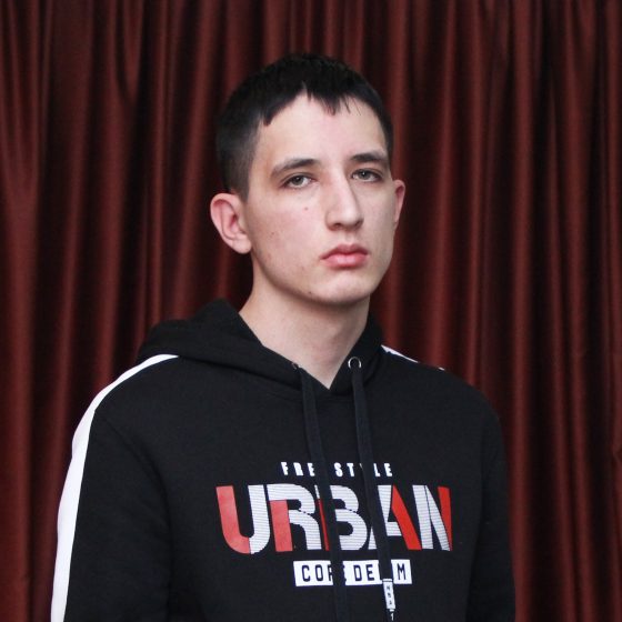 Дмитрий Попов